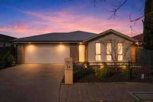 24 Coonawarra Avenue, ANDREWS FARM, SA 5114